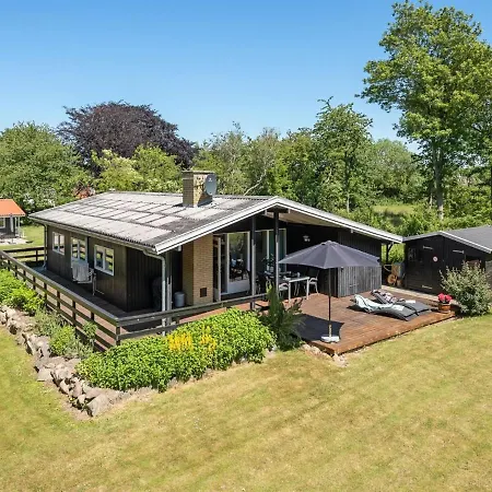 Holiday home Hasti - 700m From The Sea In Funen By Interhome