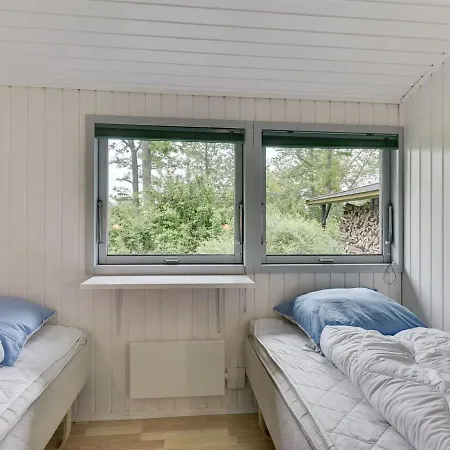 Holiday home Hasti - 700m From The Sea In Funen By Interhome *