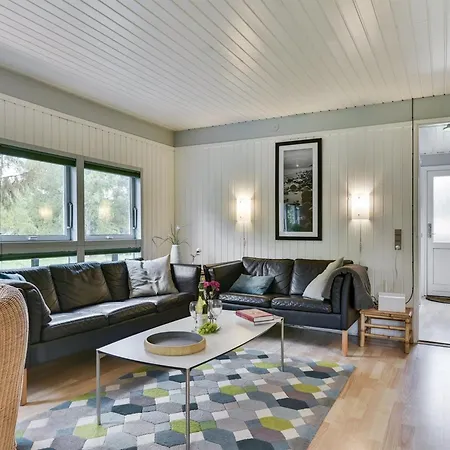 Hasti - 700m From The Sea By Interhome