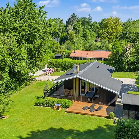 Semesterbostad Hasti - 700m From The Sea By Interhome *