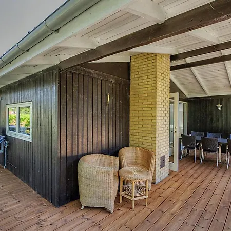 Hasti - 700m From The Sea By Interhome *